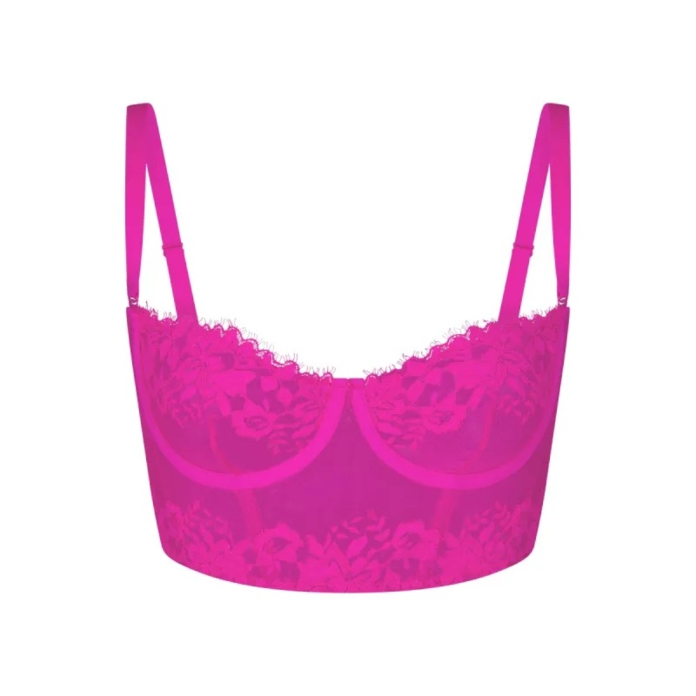 SKIMS LACE BALCONETTE CORSET | FUCHSIA